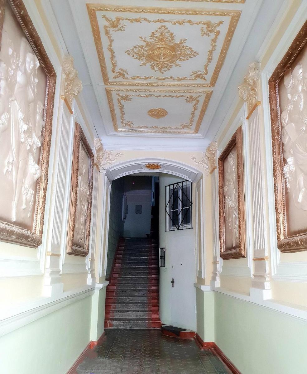 Central Apartment "Ameliya" バクー エクステリア 写真